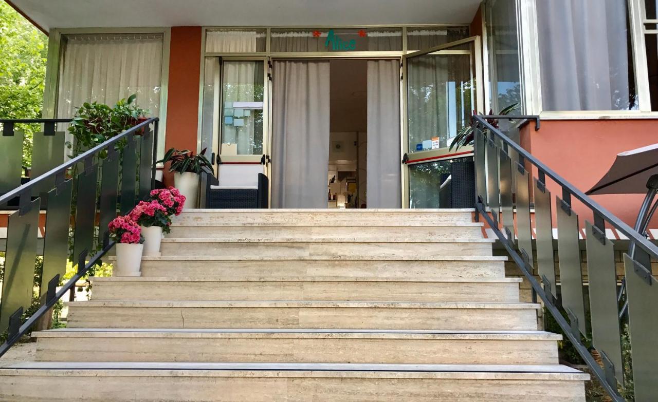 Alice Hotel Cervia Buitenkant foto