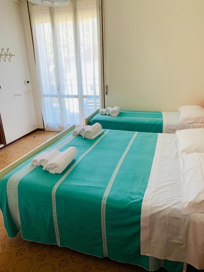 Alice Hotel Cervia Buitenkant foto